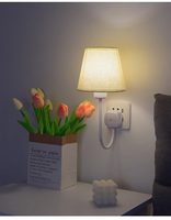 Lampe murale simple à brancher pour chambre à coucher, lampe d'appoint pour salon et couloir, lampe murale sans fil et sans perçage recouverte de tissu