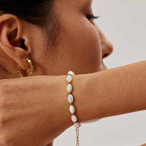 Verano 18K oro perla tobillo pulsera Shell con cuentas elegante Acero inoxidable <span class=keywords><strong>pie</strong></span> cadena para mujer - Product Image 6