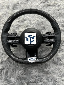 Volant en cuir et fibre de carbone personnalisé en gros pour Mercedes-Benz <span class=keywords><strong>2022</strong></span> Nouveaux modèles CLS GLE W213 W238 W205 W222 W463 W167 G63 <span class=keywords><strong>Classe</strong></span> C C63 - Product Image 4