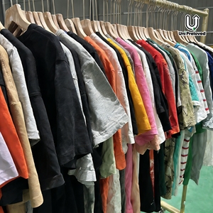 F4 Abbigliamento Usato, Vestiti di Seconda Mano, Balle di Vestiti Usati, T-shirt da Uomo, T-shirt di Marca all'Ingrosso - Product Image 2