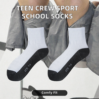 Étudiant Adolescent Chaussettes D'école Respirant Coton Polyester Équipage Sport Conception Anti-Bactérien Blanc Noir Couleurs pour Une Utilisation D'été