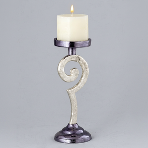Porte-bougie décoratifs en aluminium faits à la main, dorés, écologiques, résistants à la chaleur, durables, pour la décoration de la maison - Product Image 1