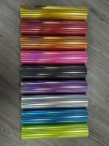 Film pour phares et feux arrière de voiture et de moto avec design laser arc-en-ciel en nid d'abeille à changement de couleur - Product Image 3