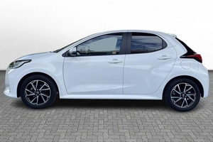 Auto Usata in Ottime Condizioni 2023 <span class=keywords><strong>Toyota</strong></span> <span class=keywords><strong>Yaris</strong></span> 1.5 Comfort Hatchback Pronta all'Uso Senza Incidenti Pronta per la Spedizione in Tutto il Mondo - Product Image 6