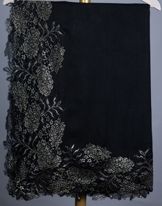 VIC Cachemira Seda Modal Estola-Negro con 4 Lados de Encaje Metálico, 70x200cm - Product Image 6