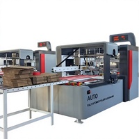Machine automatique de pliage, collage et agrafage de cartons ondulés, machine à coller et à coudre les boîtes en carton
