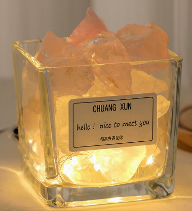 Tasse carrée de 6 cm + pierre de cristal blanc + guirlande lumineuse