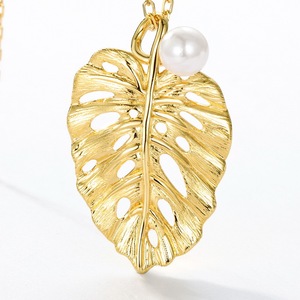 Exquisite High-End gebürstete Blatt Zirkon Anhänger Halskette Frauen Französisch <span class=keywords><strong>Retro</strong></span>-Stil S925 Silber vergoldet Choker Light Luxus - Product Image 4