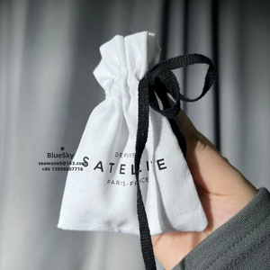 ถุงผ้ากำมะหยี่รูดเชือกแบบเรียบง่าย สไตล์ผู้หญิง พร้อมโลโก้สั่งทำ เป็นมิตรกับสิ่งแวดล้อม - Product Image 2