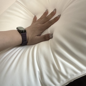 Oreiller de luxe en coton de bambou, ferme et moelleux, blanc, taille standard hôtelière, avec passepoil - Product Image 1