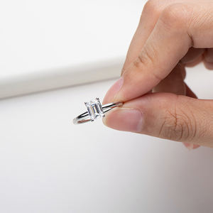 GRA certificazione solitario taglio smeraldo anello Moissanite colore 5x7mm 1,0ct argento fidanzamento promessa anelli per lei - Product Image 5