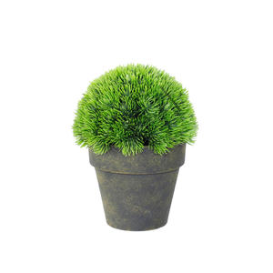 Een Mooie Dennenbolvormige Gepotte Kunstplant - Product Image 1