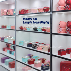 再利用可能で耐久性のあるバレンタインデーの愛のペンダントリングネックレス用包装箱、赤いダブルハート型のプラスチック製ジュエリー包装箱 - Product Image 6