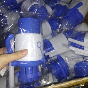 Pompe à eau manuelle portable en plastique Syh418 pour grandes bouteilles – Vente en gros - Product Image 6