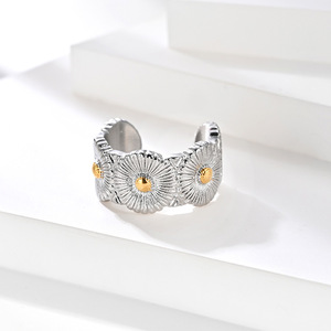 Daisy Pattern <b>Titanium</b> Steel <b>Ring</b> 18K Gold Plated Men's Fashion Jewelry Gift - Product Image 3