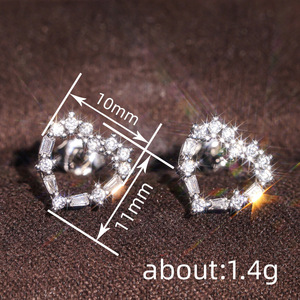Orecchini a perno a cuore cavo da donna, stile dolce, accessori per l'orecchio da indossare tutti i giorni - Product Image 6