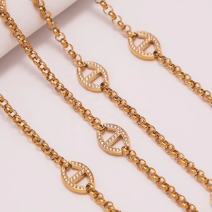 Collier de luxe léger Super Flash Pig Nose Niche Chaîne de chandail empilable pour femmes tempérament à la mode - Product Image 2
