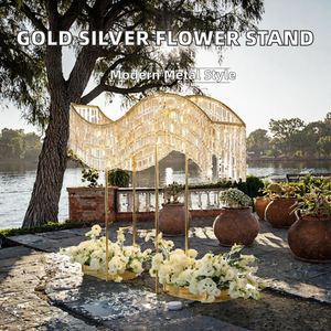 Support à fleurs moderne en métal doré et argenté de haute qualité, avec cristaux suspendus, pour centres de table de mariage, décoration de fête, intérieur et extérieur - Product Image 2