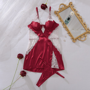 Chemise de nuit érotique en satin rose avec dentelle, col en V profond, découpes et nœuds de haute qualité - Product Image 6
