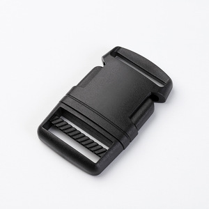 Boucle en plastique Jiuyuan 32 mm réglable pour sangles de sac à dos, antidérapante, résistante à l'usure, couleur unie noire - Product Image 1