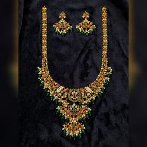 Conjunto de Collar de Lujo Ping Bling con Cuentas Verdes, Rubíes y Perlas, Estilo Templo AD Polki del Sur de la India, Joyería de Diseño con Acabado Dorado para Novias y Bodas - Product Image 2