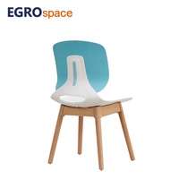 Chaise de bureau pliante EGROspace pour conférences, réunions, formations, réceptions et visiteurs