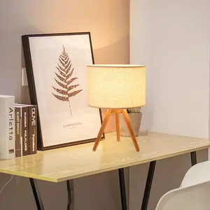 מוצר חדש צפון שולחן מנורת סגנון ילדה חדר שינה פשוט מודרני קישוט יפני-סגנון יומן מחקר מוצק עץ