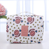 Nouvelle version coréenne : Trousse de toilette suspendue de voyage grande capacité avec sac de rangement pour la douche