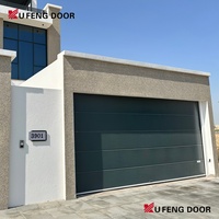 Porte de garage sectionnelle électrique automatique moderne en aluminium avec verre trempé miroir sans cadre pour villa