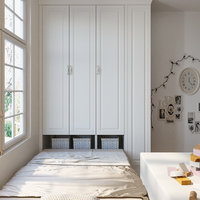 Ensemble de meubles de chambre d'enfant sur mesure avec armoire intégrée, bureau d'étude, lit avec fenêtre, étagère et armoire de rangement, design gain de place