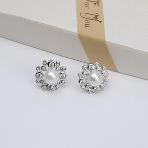 Boucles d'oreilles pour femmes en argent S925 avec 6-7 perles incrustées, design simple de clous d'oreille, accessoires de bricolage semi-finis 1162 avec plateau vide - Product Image 4