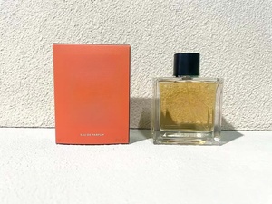 La serie de perfumes para hombre de venta al por mayor de la fábrica tiene una fragancia duradera y un fuerte poder de difusión. - Product Image 2