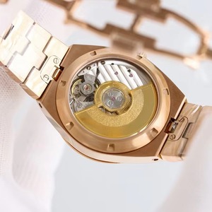 นาฬิกาข้อมือผู้ชายระดับพรีเมียม รุ่น Elite Executive หน้าปัดสีโรสโกลด์-เงิน พร้อมฟังก์ชั่นวินาทีเล็ก แสดงวันที่ ระบบออโตเมติก กันน้ำ สายสตีลคุณภาพสูง - Product Image 3