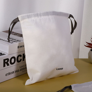 ถุงของขวัญเครื่องสำอางแบบมีเชือกผูก ทำจากผ้าฝ้ายออร์แกนิคสีขาว ยี่ห้อ Zenos พร้อมสกรีนลาย สำหรับใส่แชมพูและเครื่องสำอาง - Product Image 4