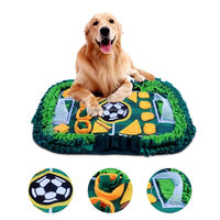 Tapis de reniflement pour chien sur le thème du terrain de football, antidérapant, interactif, pour la recherche de friandises et l'entraînement des animaux de compagnie