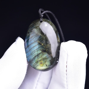 <strong>Wholesale</strong> Natural <strong>Crystal</strong> Labradorite <strong>Raw</strong> Stone Pendant Blue Moonstone Hand-woven Pendant Necklace - Product Image 5