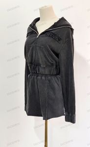 Ensemble survêtement vintage pour femme avec logo personnalisé, en coton éponge, fermeture éclair, pantalon de survêtement court et sweat-shirt à capuche, deux pièces - Product Image 6