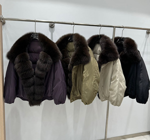 Nuovo Piumino Invernale Spesso e Caldo per Donne, Lunghezza Media, Collo in Pelliccia di Volpe, Cappotto di Pelliccia alla Moda - Product Image 1