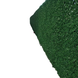 Paneles de valla de césped artificial europeo, fabricante para muros y usos de privacidad al aire libre con protección UV - Product Image 1