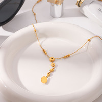 Collier élégant avec pendentif ovale allongé en perle, chaîne latérale perlée et breloque pendante, bijou intemporel de qualité supérieure TGXL14164