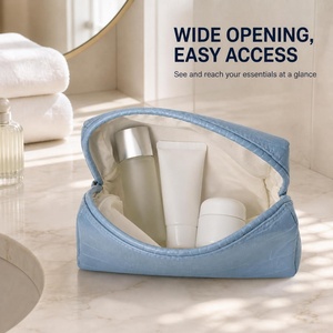 Borsa per il Trucco Royal Fair con Logo Personalizzato, in Pelle PU Morbida, Grande con Apertura Magnetica, Resistente all'Acqua, per Donne e Ragazze - Product Image 1
