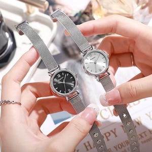 Nouvelle montre tendance pour femme, cadran rond, mouvement à quartz, bracelet en maille argentée, cadeau de mode, usage quotidien - Product Image 4
