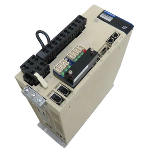 Nouveau variateur de fréquence Sigma 7 original SGD7W 2R8A20A 2,8 kW triphasé et VFD - Product Image 1