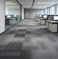 Dalles de moquette modulaires pour bureau 60x60 avec support en PVC, insonorisantes et résistantes aux taches, pour salle de conférence