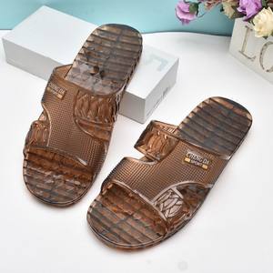 Sandales d'été vintage pour hommes en PVC transparent, antidérapantes, résistantes à l'usure, avec semelle en tendon de bœuf, à enfiler - Product Image 3