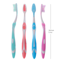 Brosse à dents à poils moyens avec gratte-langue et masseur de gencives pour adultes, vente en gros OEM ODM en vrac directement de l'usine de brosses à dents