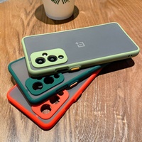 Meilleurs accessoires contraste pare-chocs Surface mate translucide lisse sensation mince téléphone couverture arrière étui pour Oneplus 10 Pro 5g
