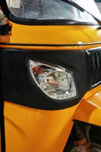 신상품 탄자니아 <span class=keywords><strong>200cc</strong></span> 폐쇄 형 캐빈 모터 세발 자전거 가솔린 승객 전동 택시 툭툭 모터 3 열 툭툭 - Product Image 3