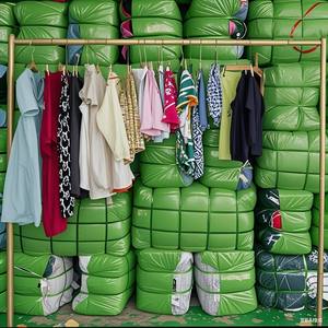 Venta de Liquidación al por Mayor de Elegantes <span class=keywords><strong>Vestidos</strong></span> Casuales de Verano para Mujer de <span class=keywords><strong>Shein</strong></span> con Envío Aleatorio y Tallas Mixtas de Ropa Usada - Product Image 4