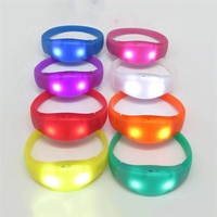 Bracelets lumineux LED en silicone, en stock, contrôlables par Wifi, pour les fêtes